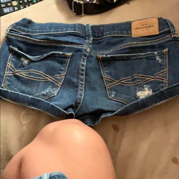 Kids shorts - Picture 2 of 3